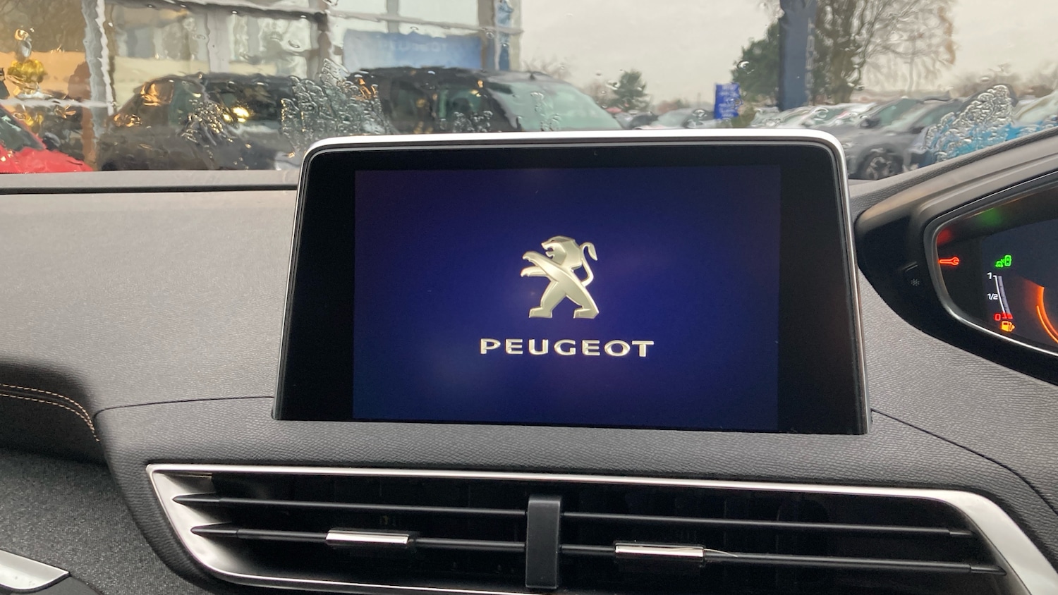 Used Peugeot 5008 2018 for sale - 76557261: Photo 12
