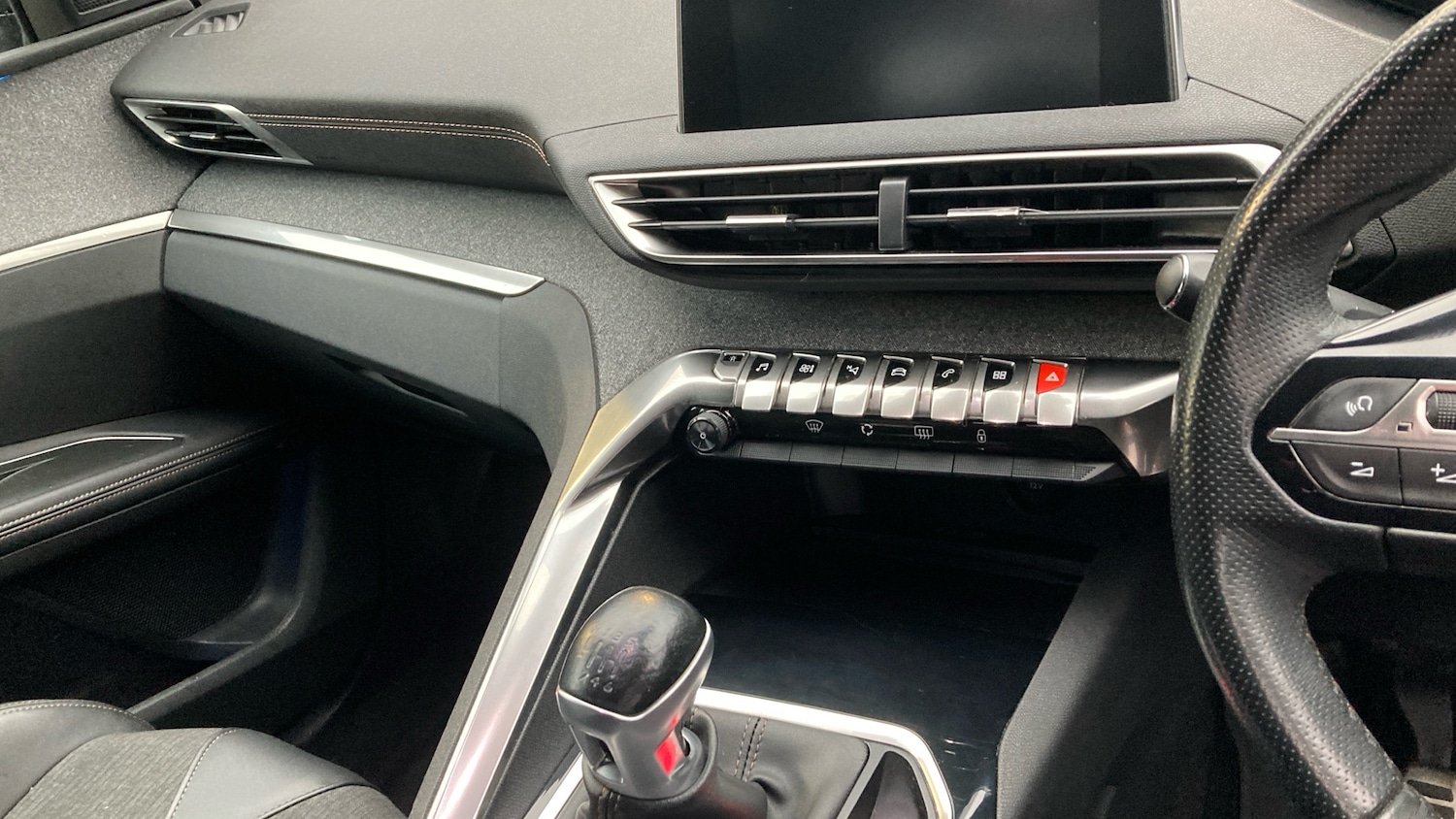 Used Peugeot 5008 2018 for sale - 76557261: Photo 14