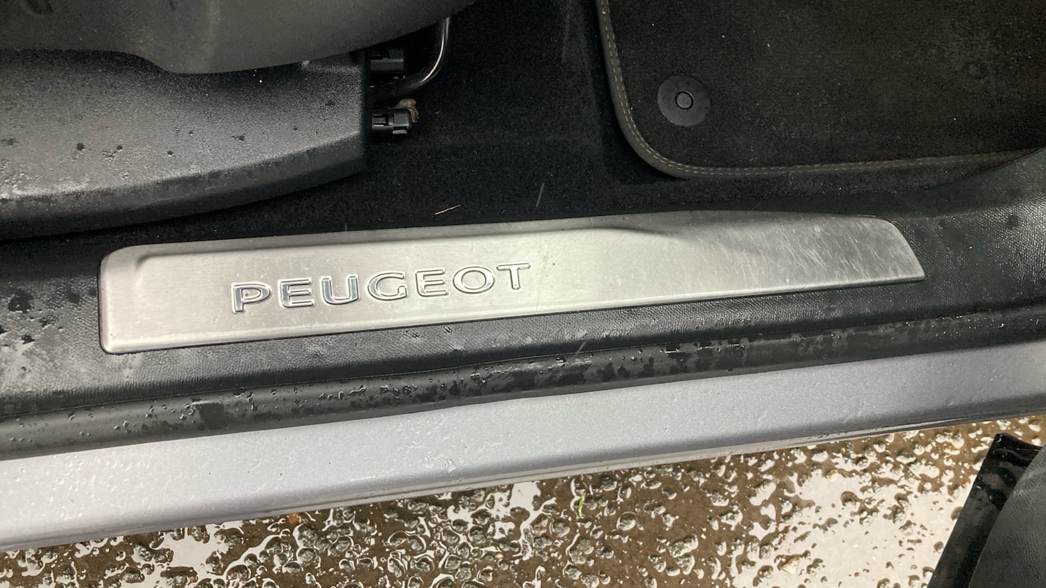 Used Peugeot 5008 2018 for sale - 76557261: Photo 31