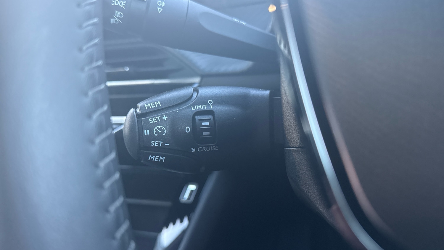 Used Peugeot 208 2023 for sale - 77104492: Photo 27