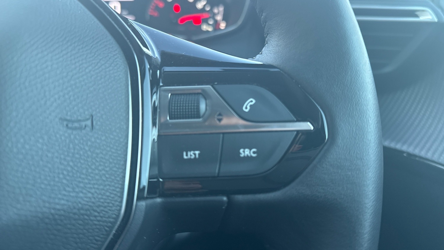 Used Peugeot 208 2023 for sale - 77104492: Photo 29