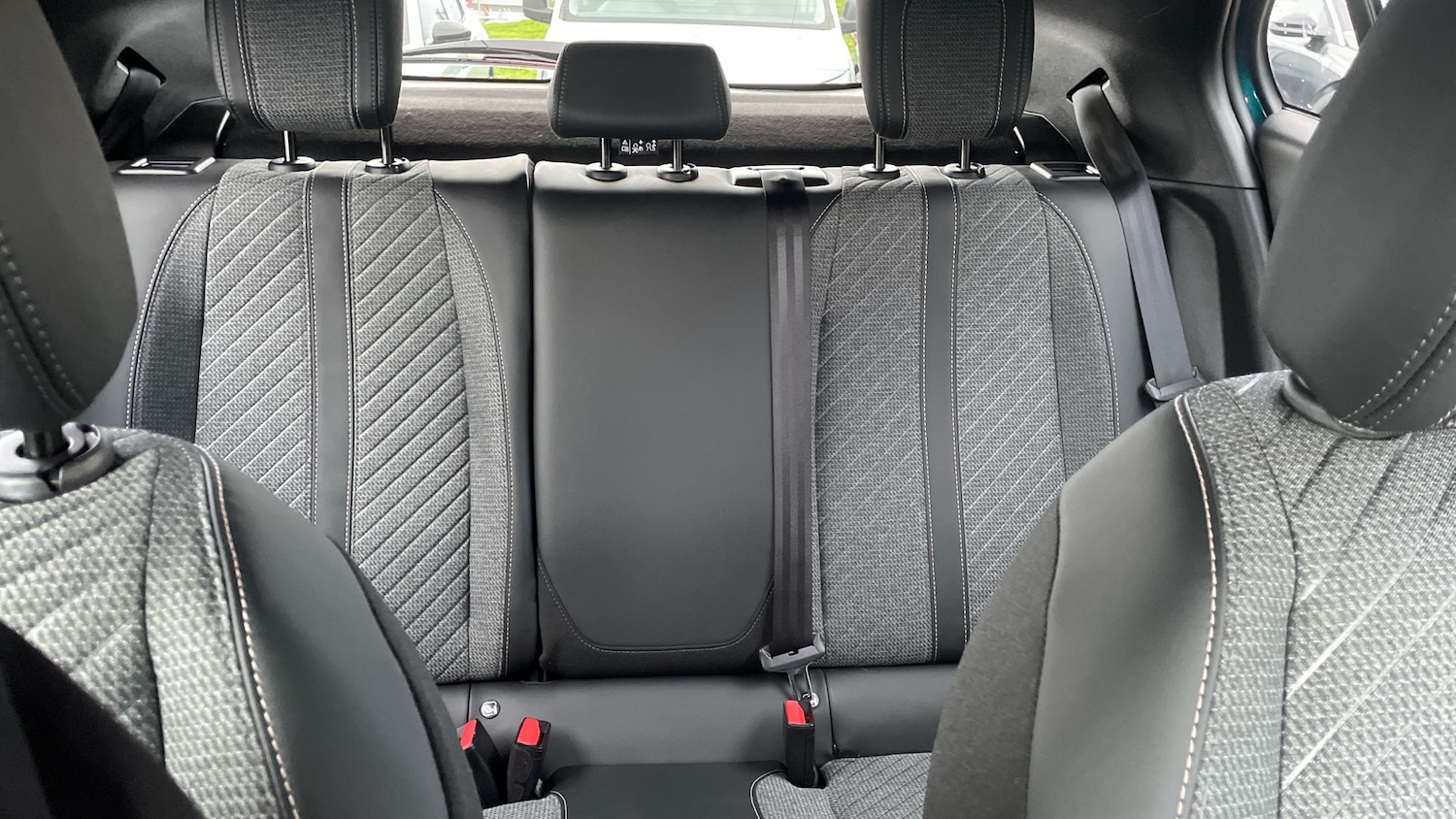 Used Peugeot 2008 2025 for sale - 77300280: Photo 15