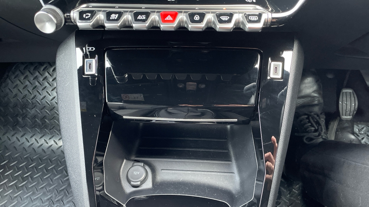 Used Peugeot 2008 2025 for sale - 77300280: Photo 39