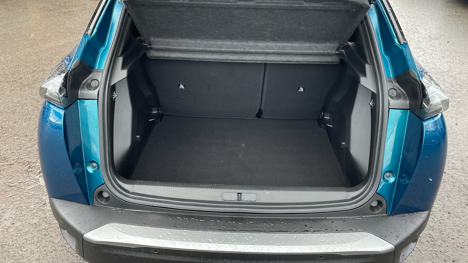 Used Peugeot 2008 2025 for sale - 77300280: Photo 4