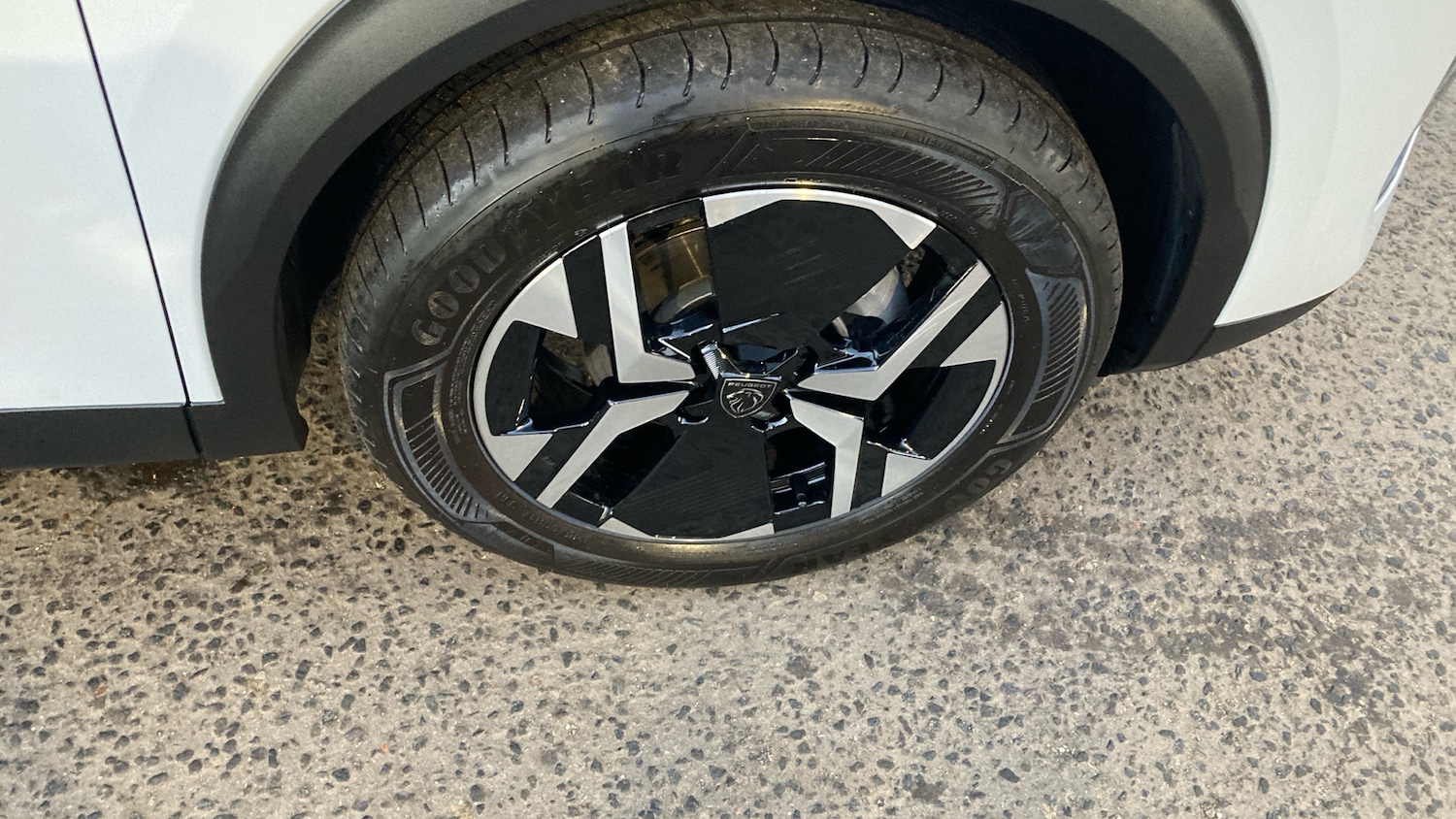 Used Peugeot 2008 2025 for sale - 76638579: Photo 34