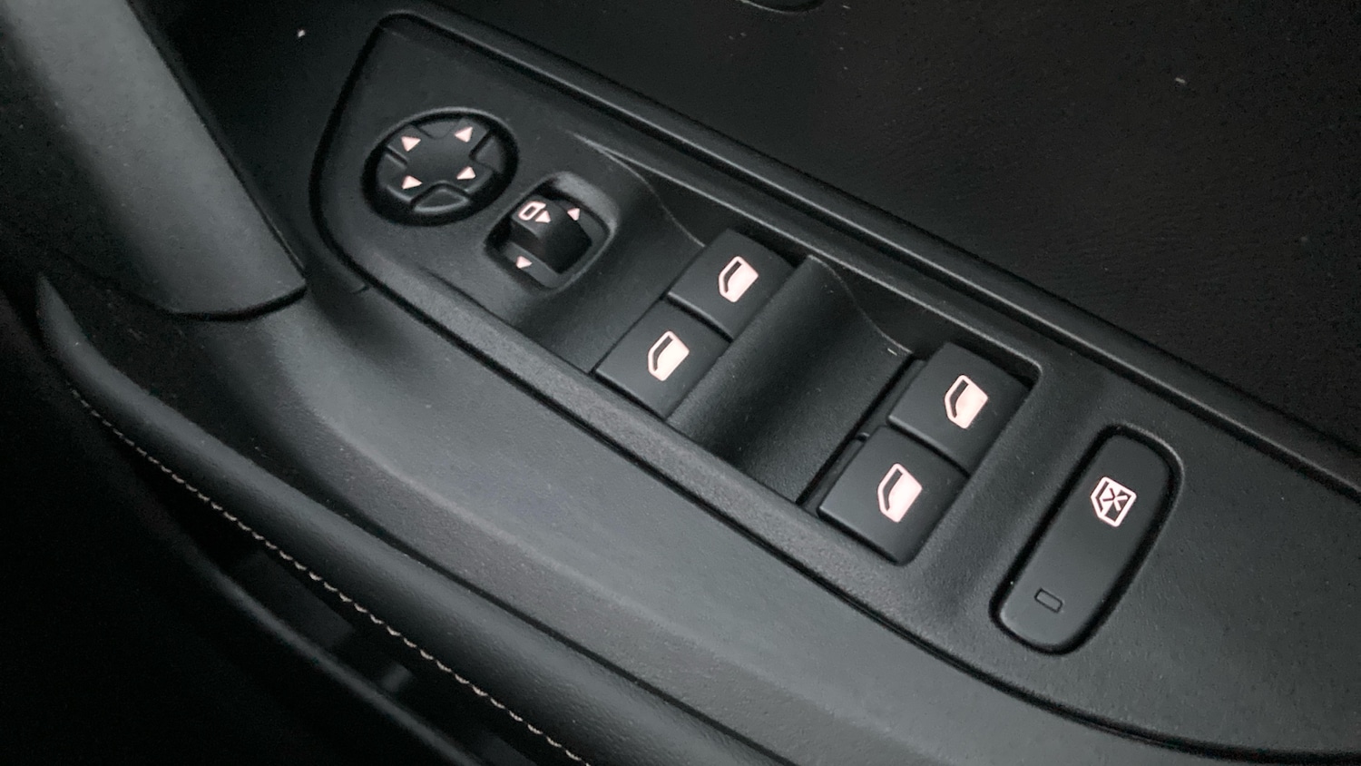 Used Peugeot 2008 2025 for sale - 76638579: Photo 35