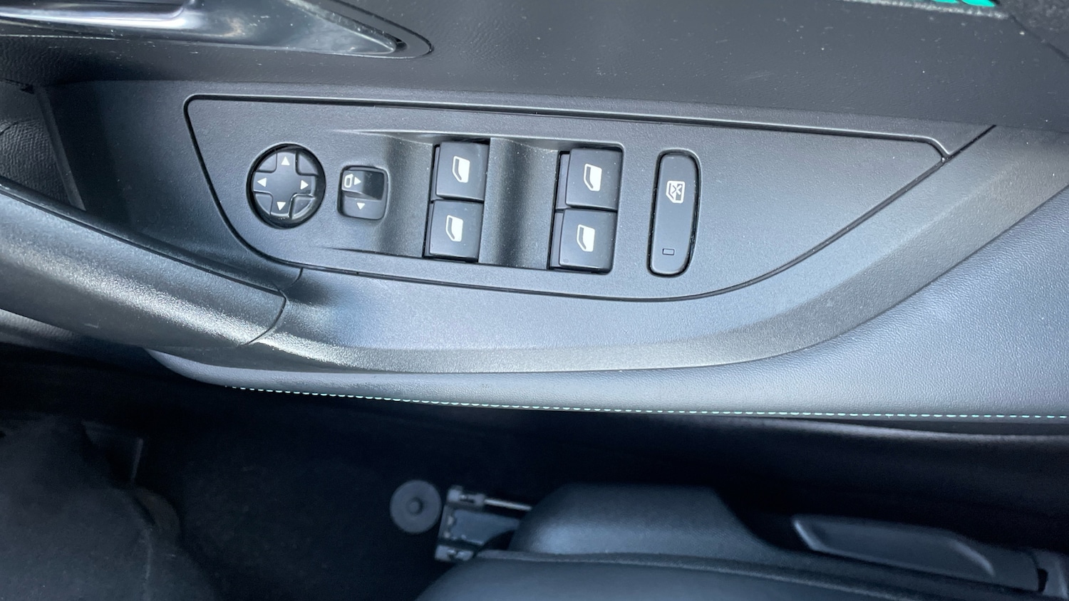 Used Peugeot 2008 2023 for sale - 77379109: Photo 22