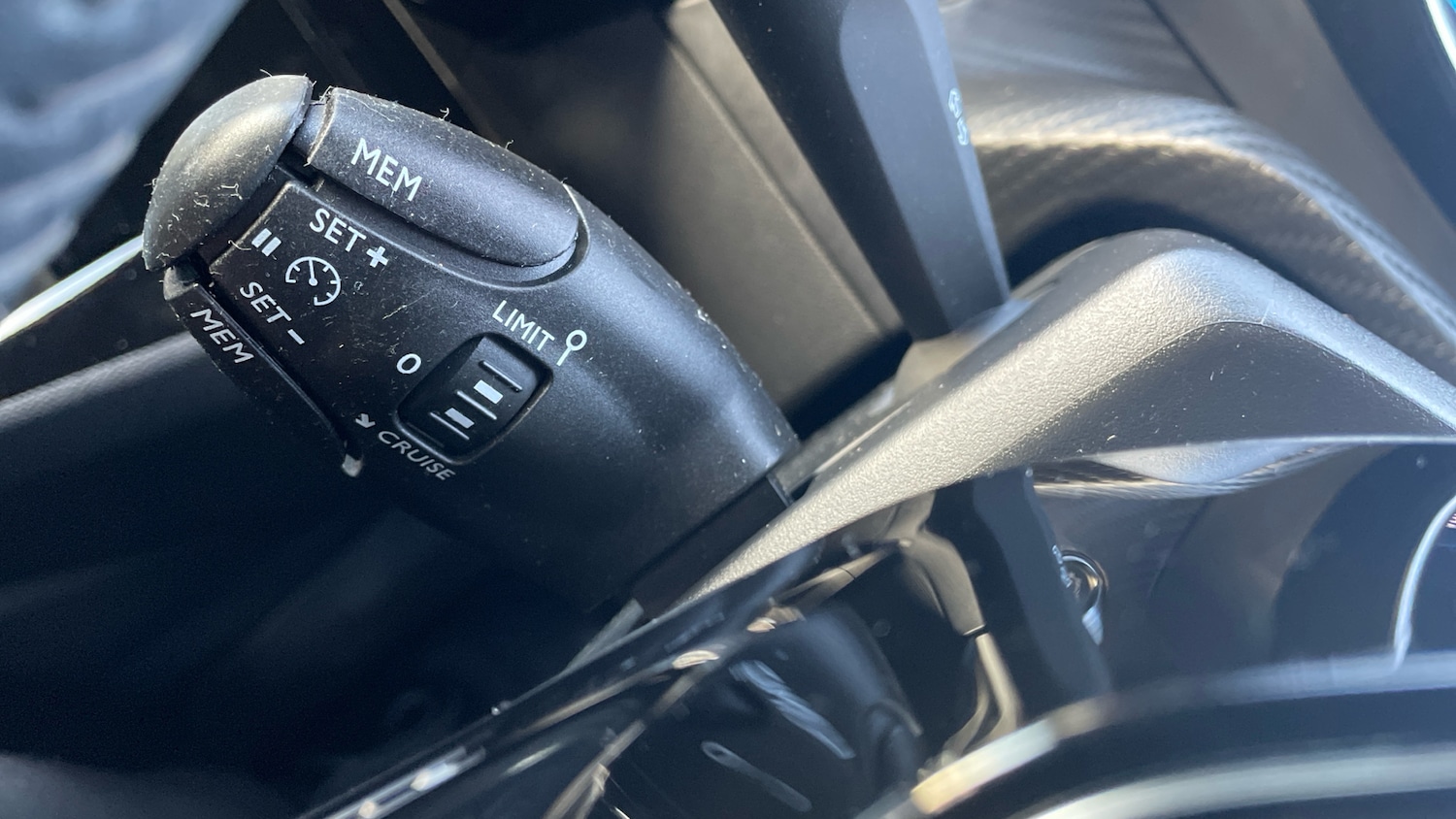 Used Peugeot 2008 2023 for sale - 77379109: Photo 30