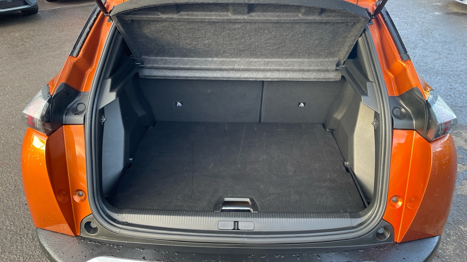 Used Peugeot 2008 2023 for sale - 77379109: Photo 4