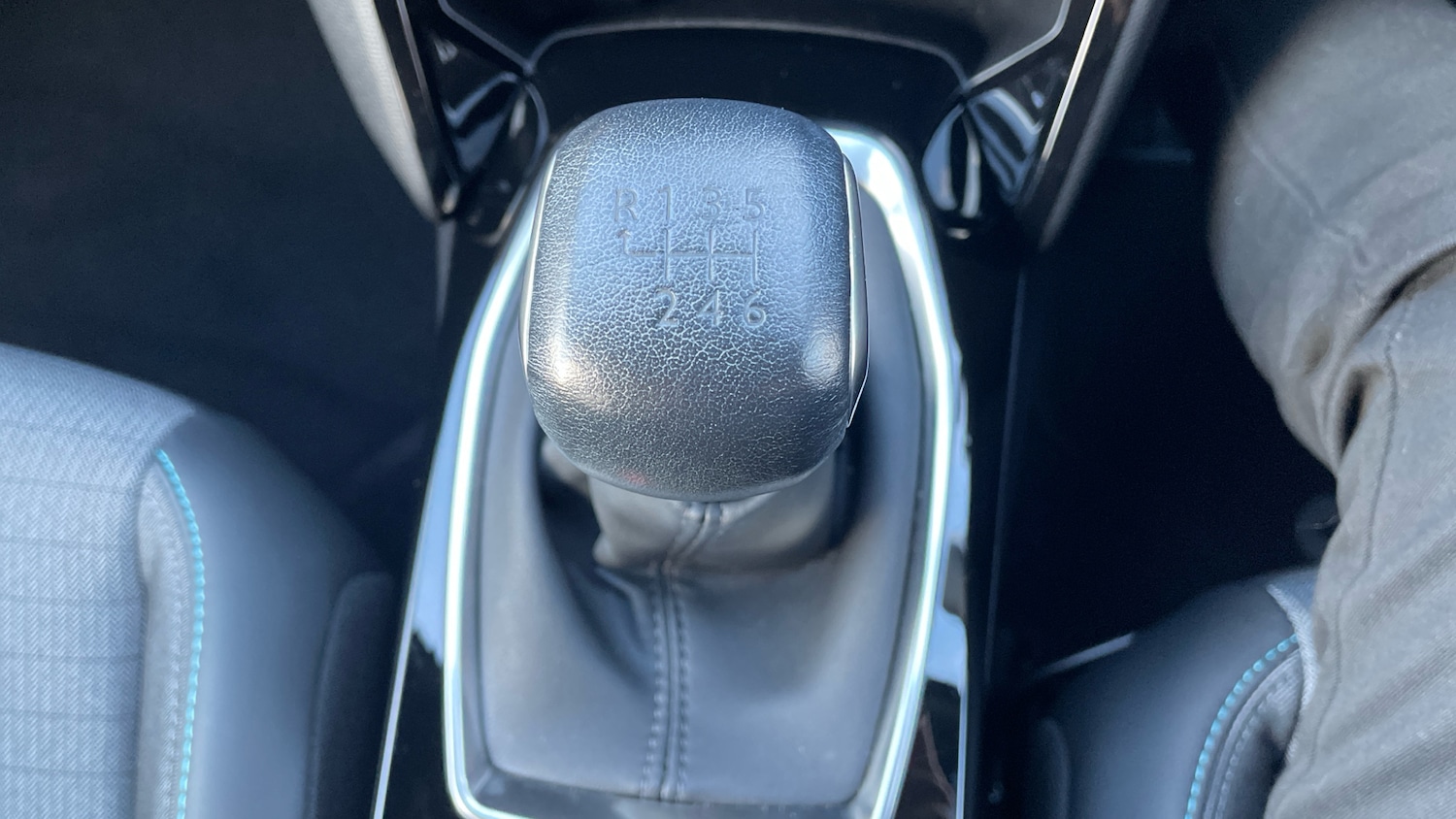 Used Peugeot 2008 2023 for sale - 77379109: Photo 44