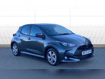 2025 (75) - 1.5 Hybrid Icon 5dr CVT Hybrid Hatchback