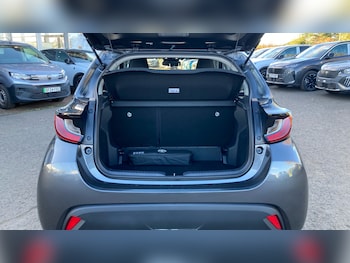 Used Toyota Yaris 2025 for sale - 76366833: Photo