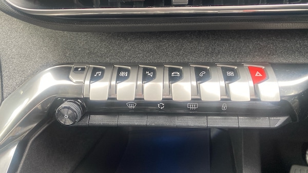 Used Peugeot 3008 2022 for sale - 76065917: Photo 34