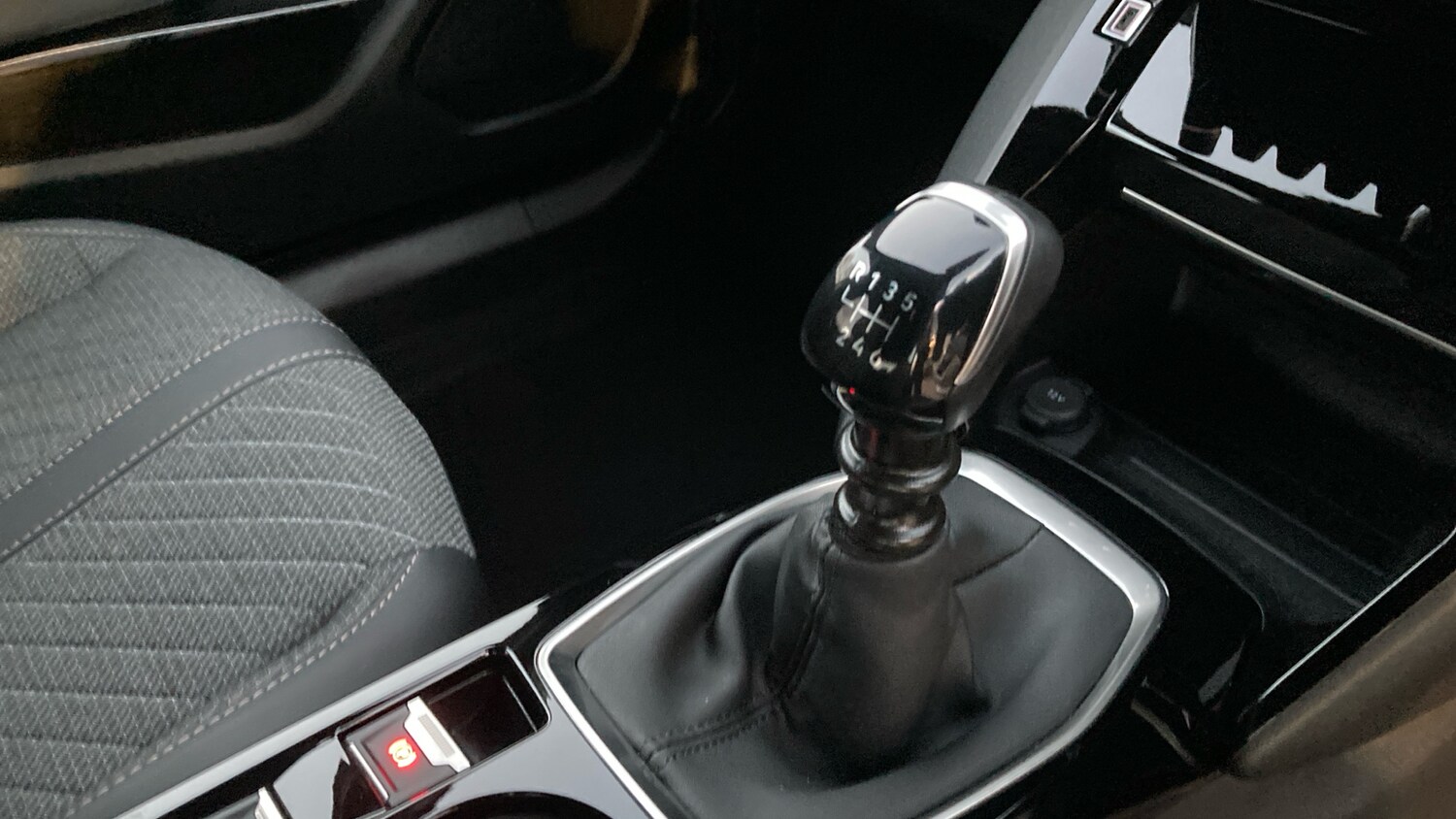 Used Peugeot 2008 2025 for sale - 77569353: Photo 13