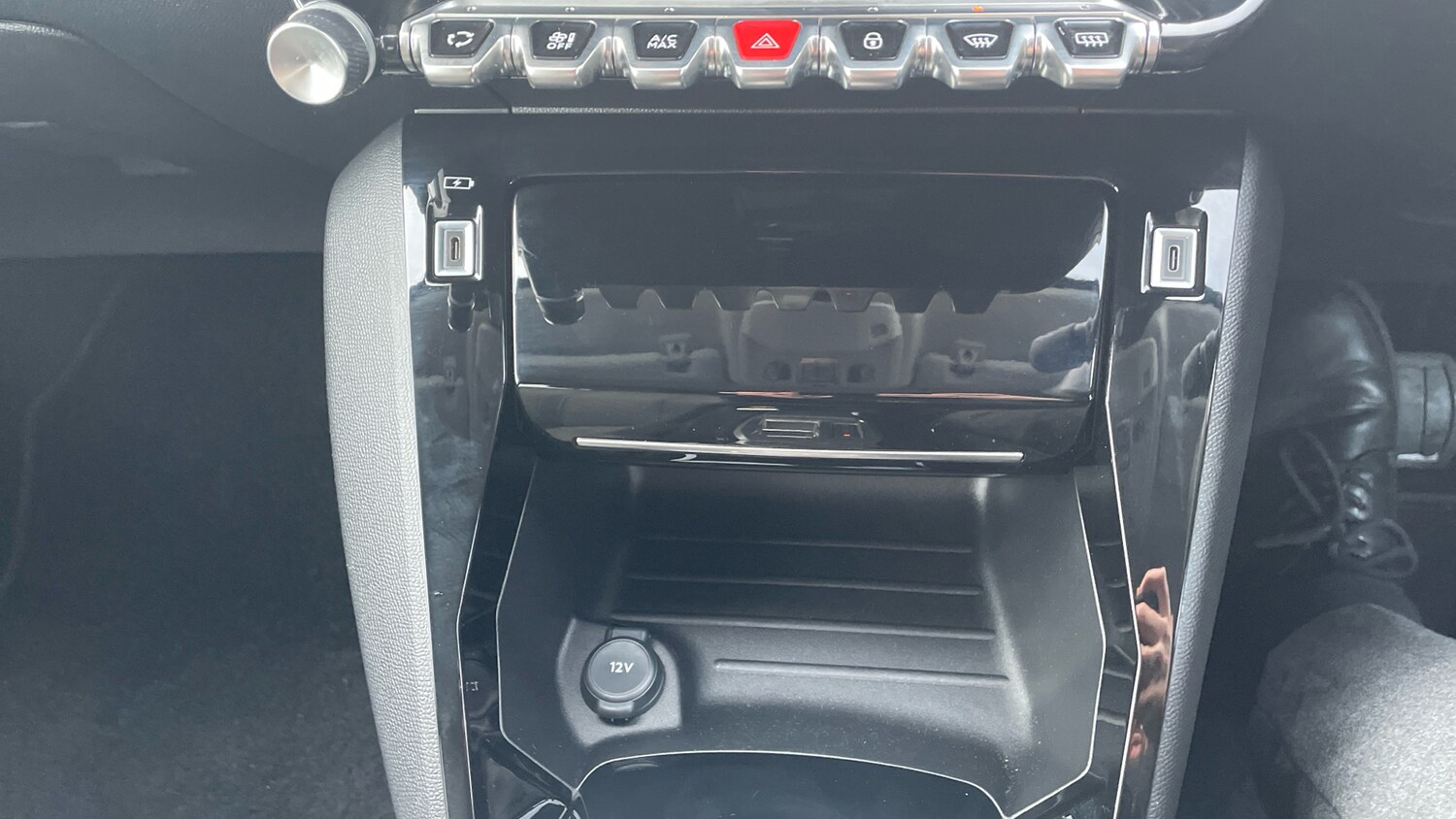 Used Peugeot 208 2024 for sale - 77591868: Photo 41