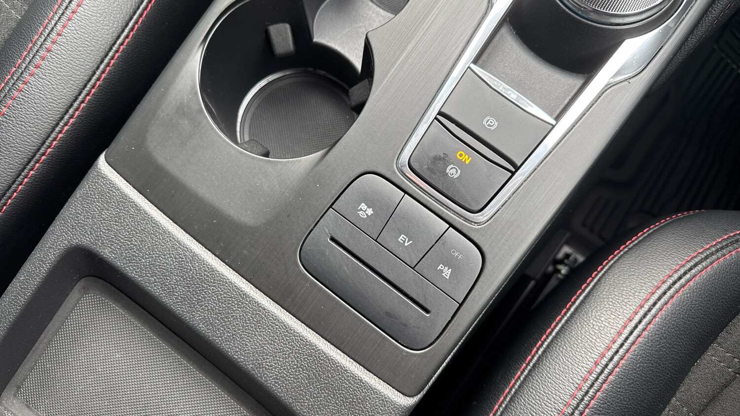 Used Ford Kuga 2022 for sale - 77652936: Photo 38