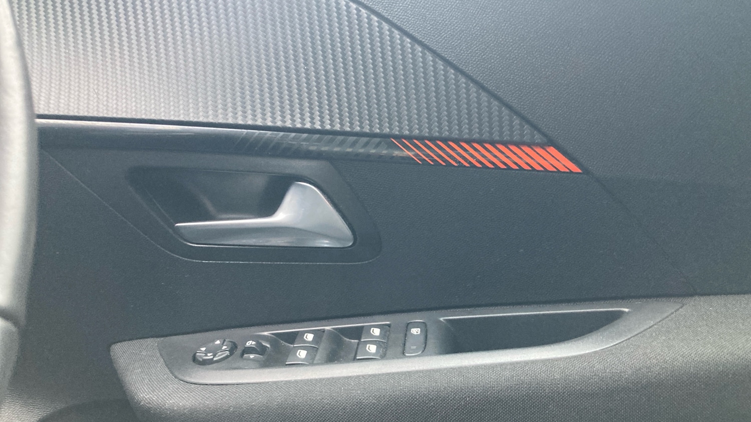 Used Peugeot 208 2022 for sale - 77151928: Photo 22