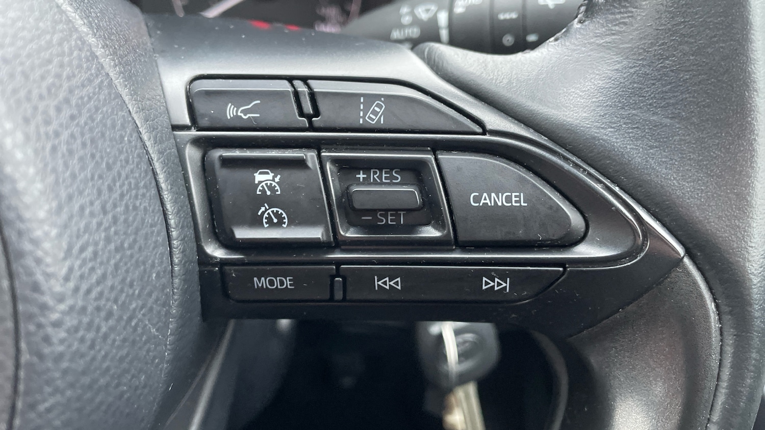 Used Toyota Yaris 2020 for sale - 77247235: Photo 26