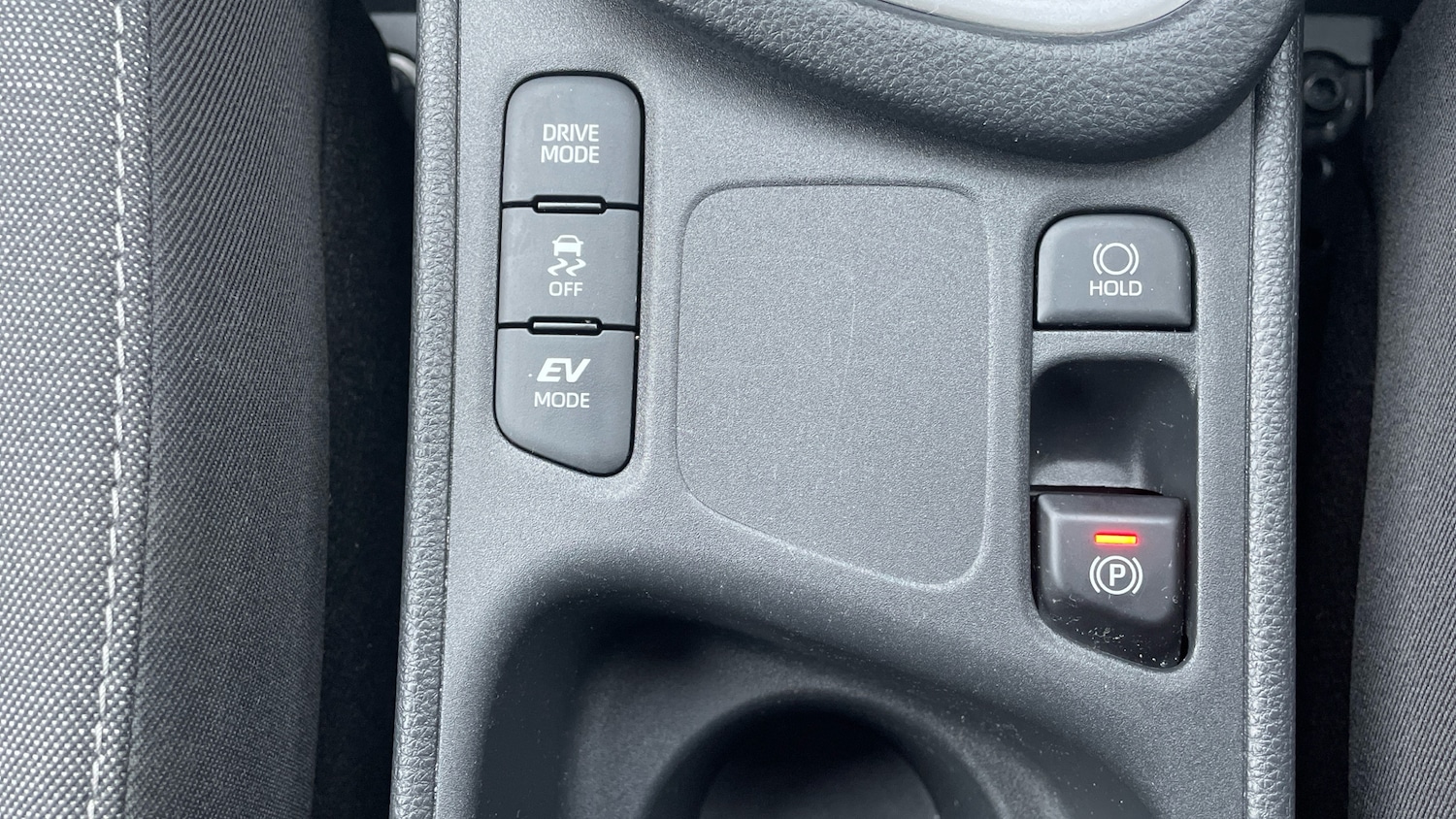 Used Toyota Yaris 2020 for sale - 77247235: Photo 39