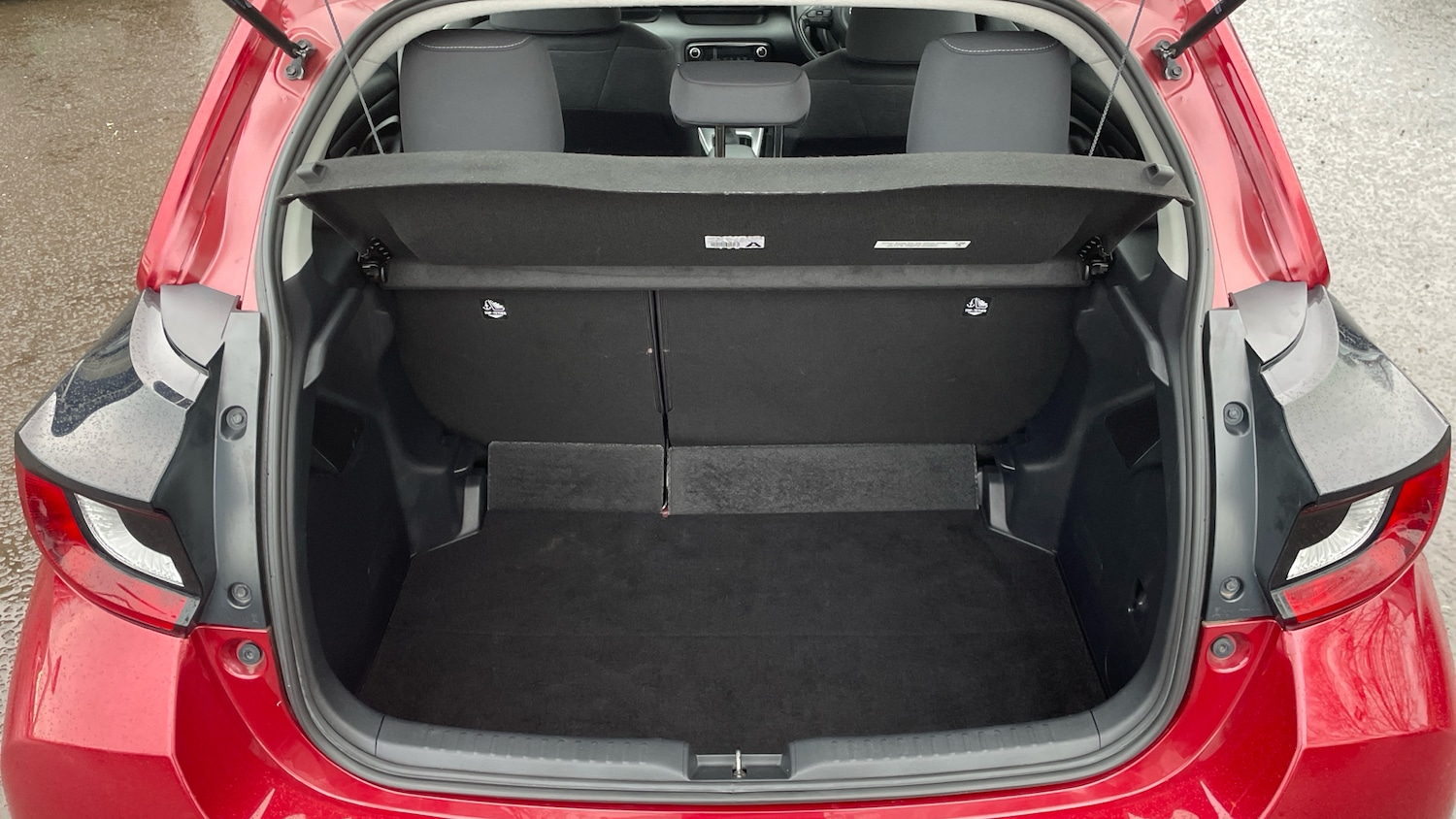 Used Toyota Yaris 2020 for sale - 77247235: Photo 4