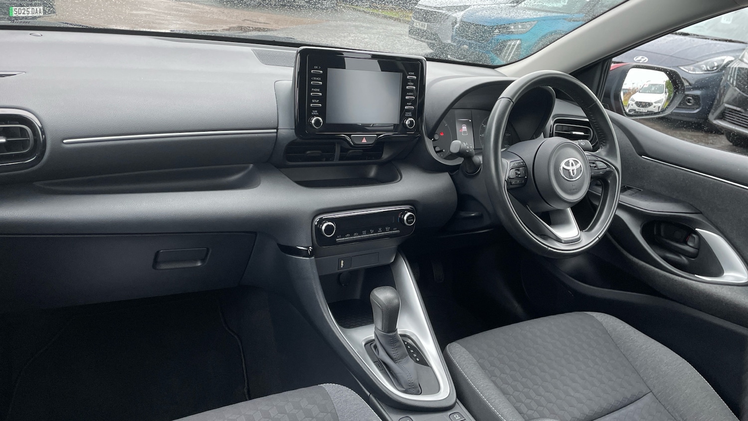 Used Toyota Yaris 2020 for sale - 77247235: Photo 9