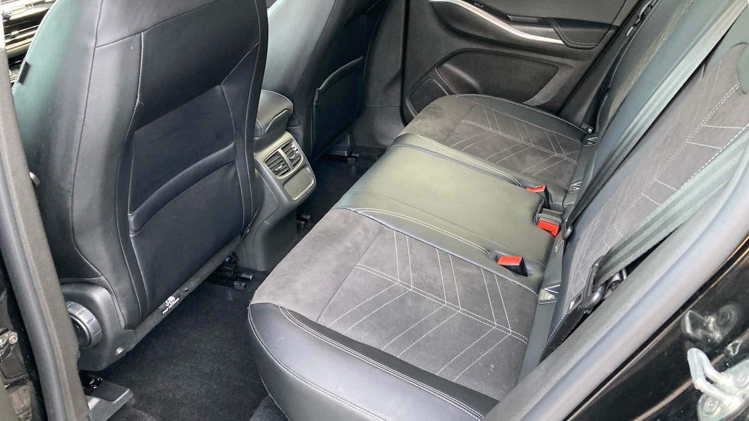 Used Vauxhall Grandland 2024 for sale - 77325983: Photo 16