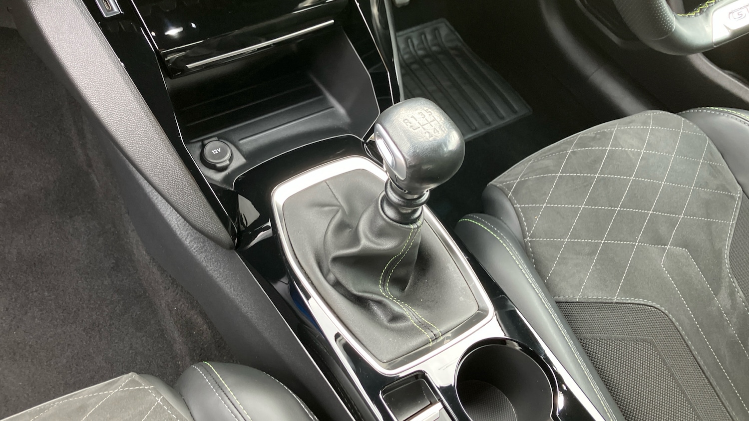 Used Peugeot 208 2022 for sale - 77325996: Photo 13