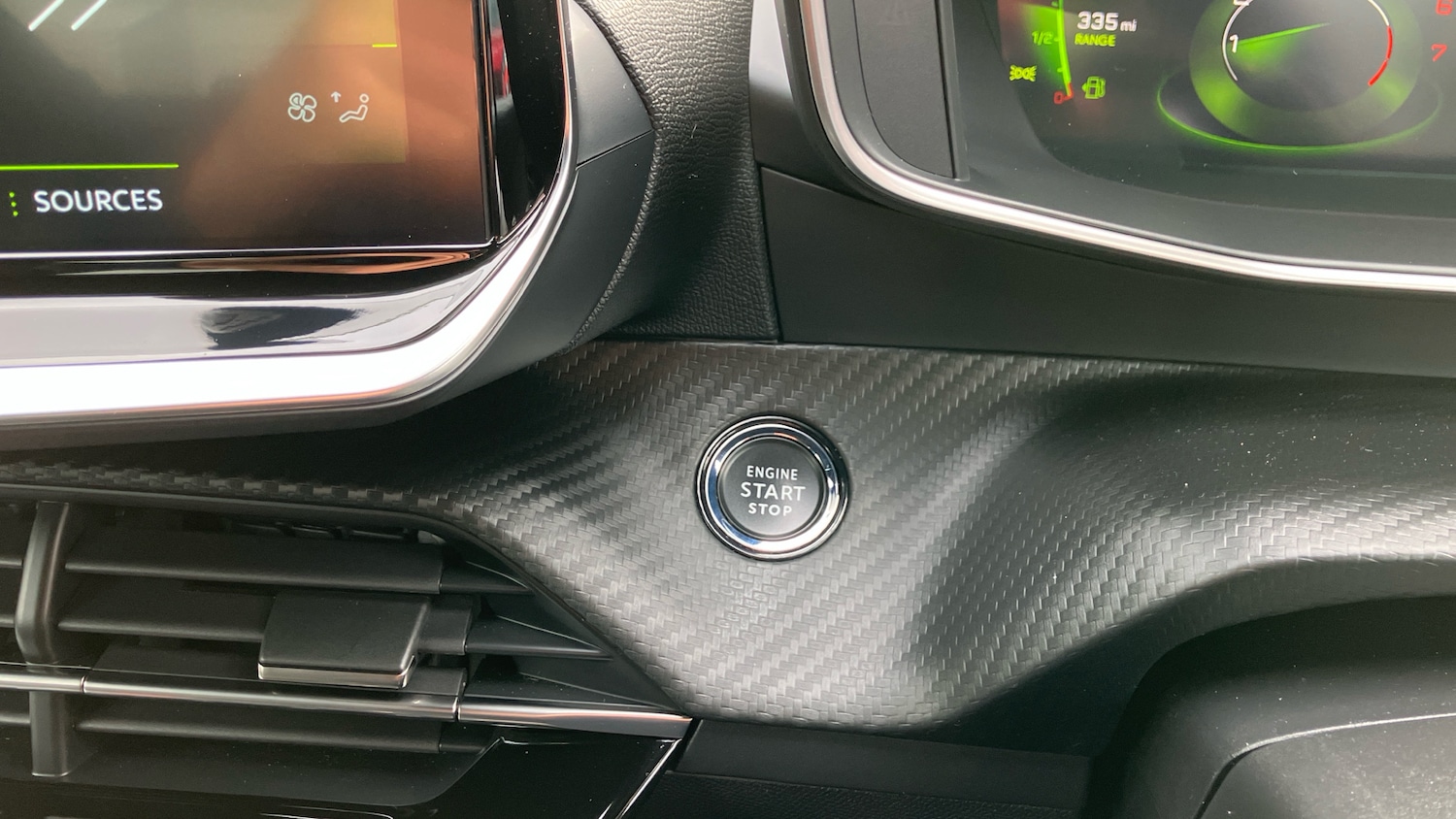 Used Peugeot 208 2022 for sale - 77325996: Photo 21