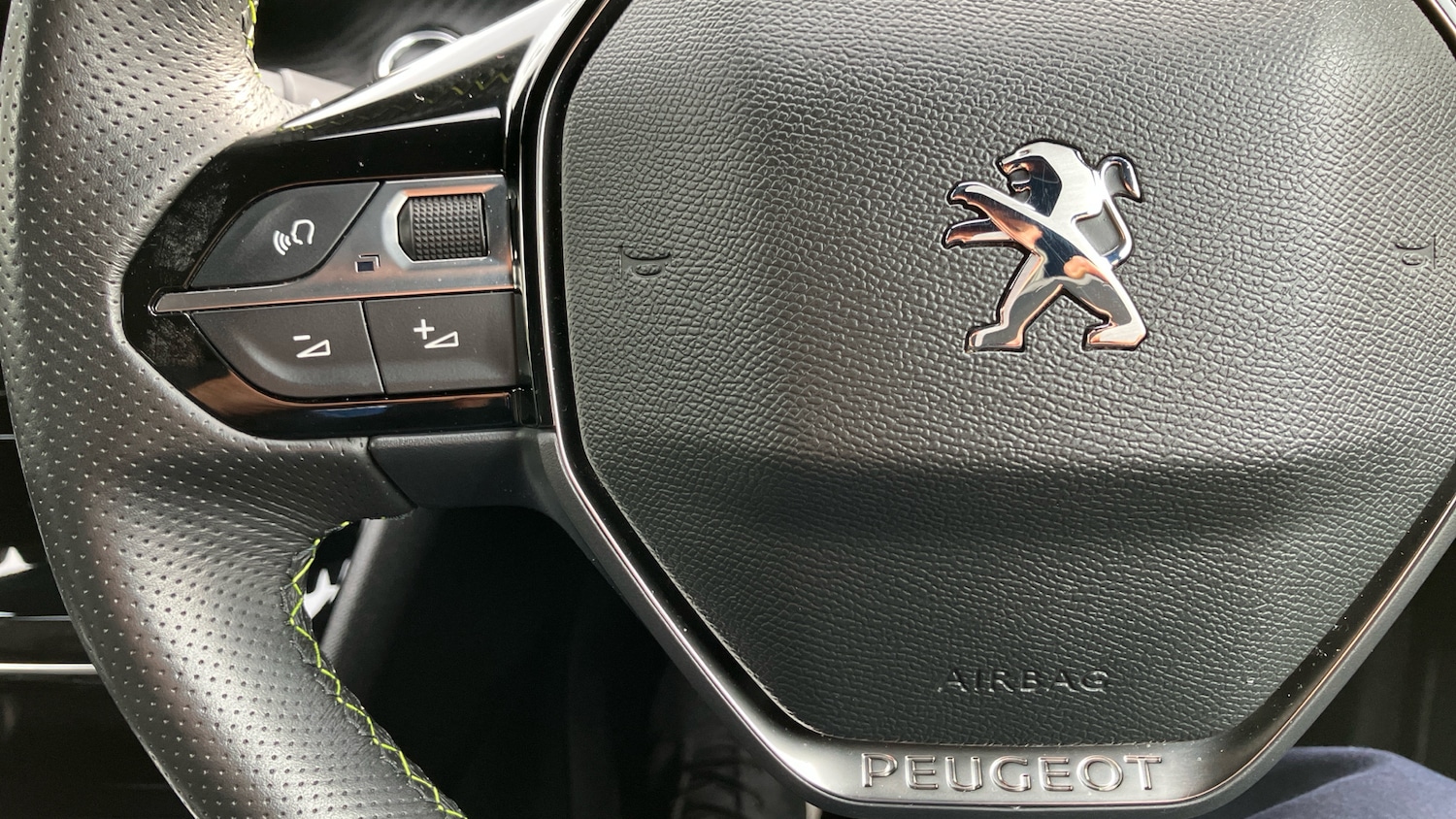 Used Peugeot 208 2022 for sale - 77325996: Photo 22