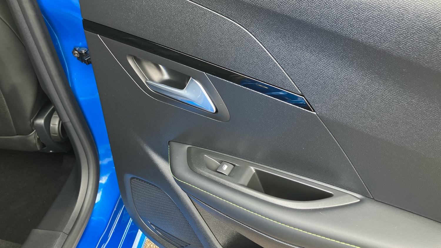 Used Peugeot 208 2022 for sale - 77325996: Photo 31