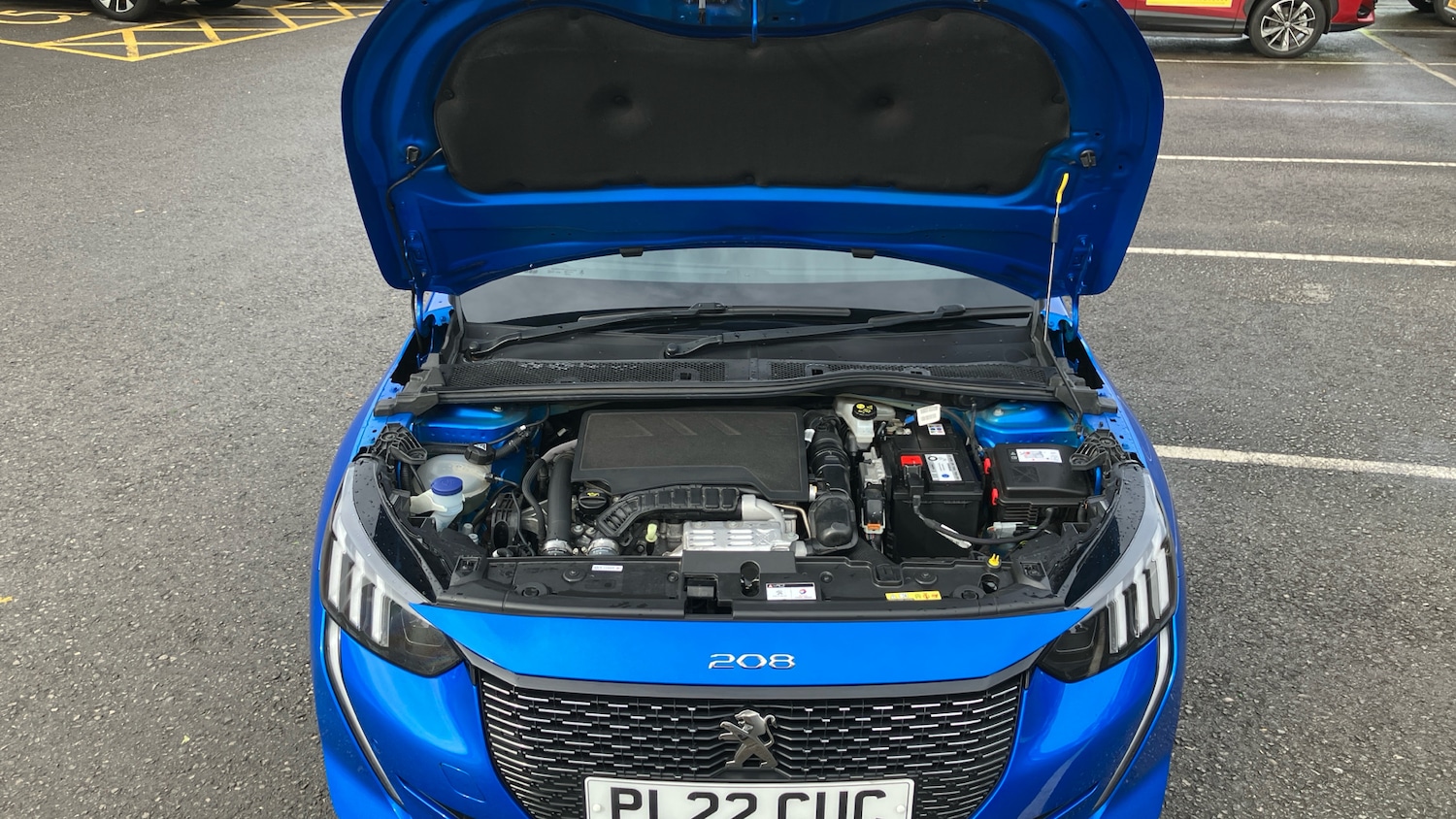 Used Peugeot 208 2022 for sale - 77325996: Photo 8