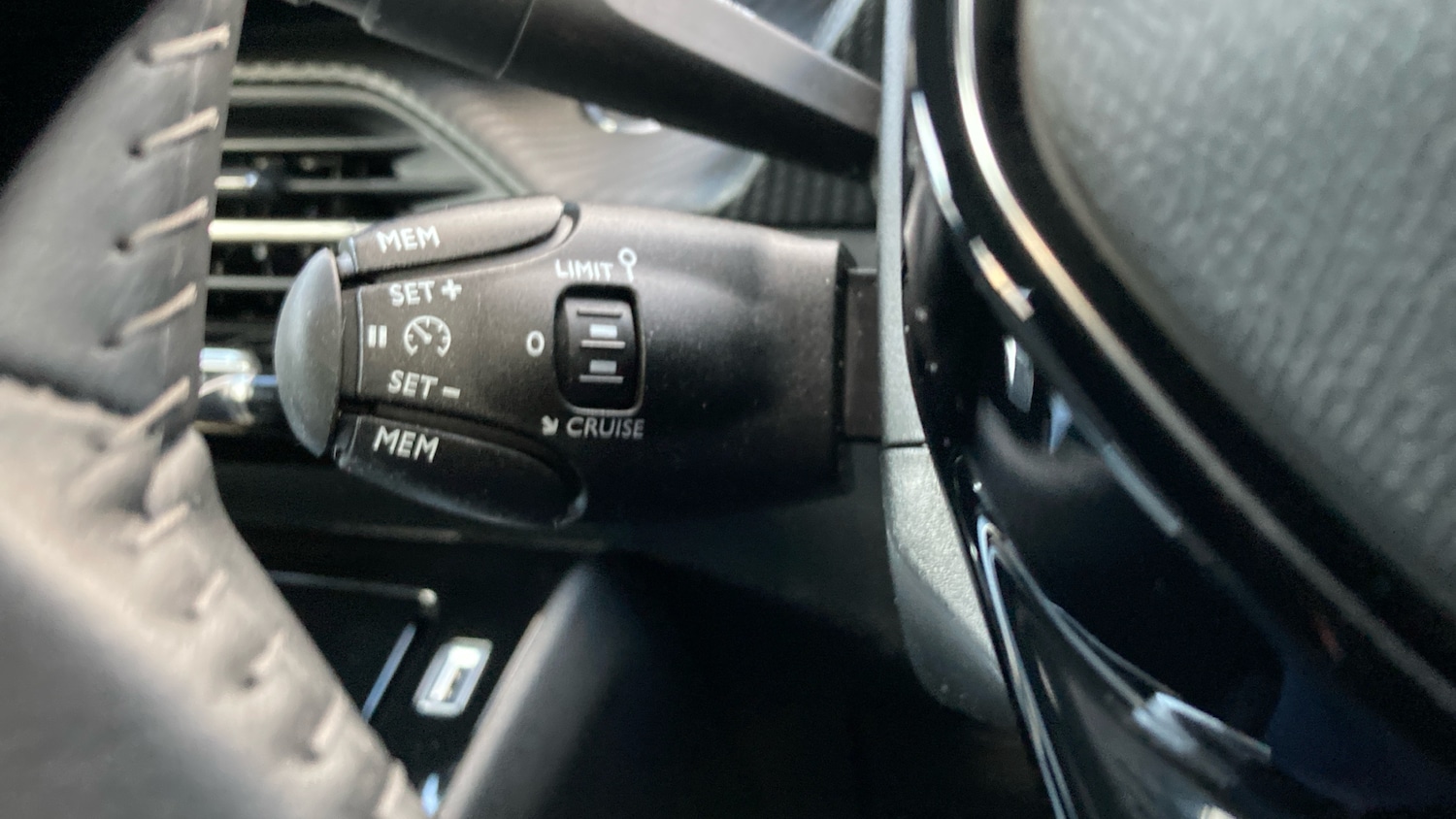 Used Peugeot 208 2023 for sale - 76719945: Photo 35