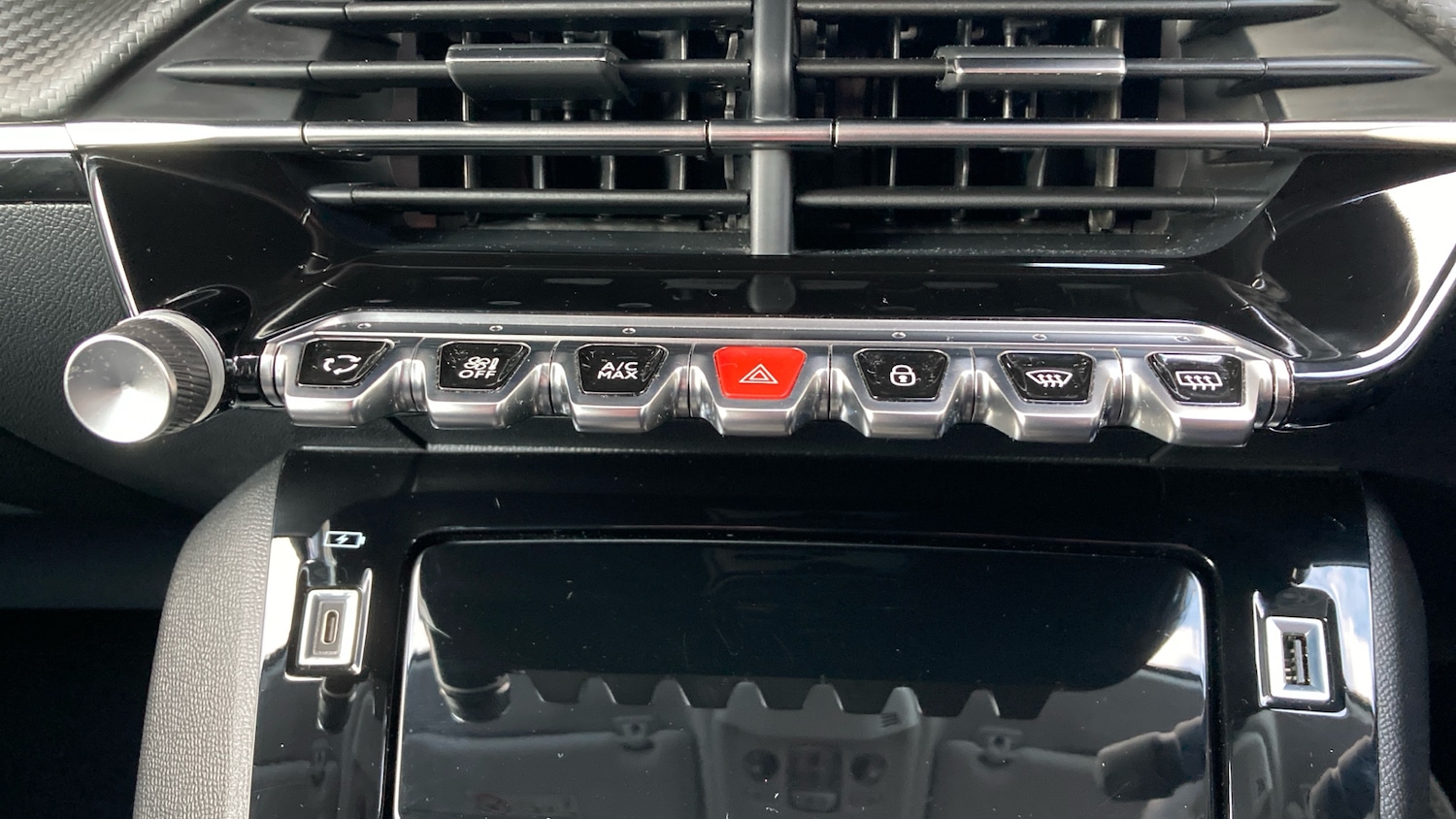 Used Peugeot 208 2023 for sale - 76719945: Photo 42