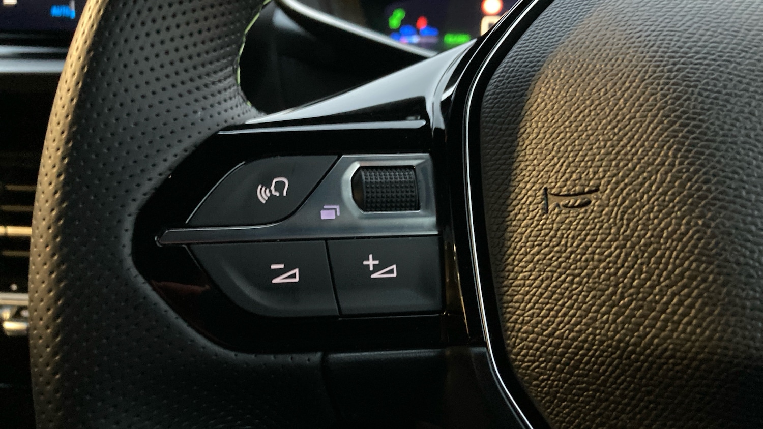 Used Peugeot 2008 2025 for sale - 76768977: Photo 33