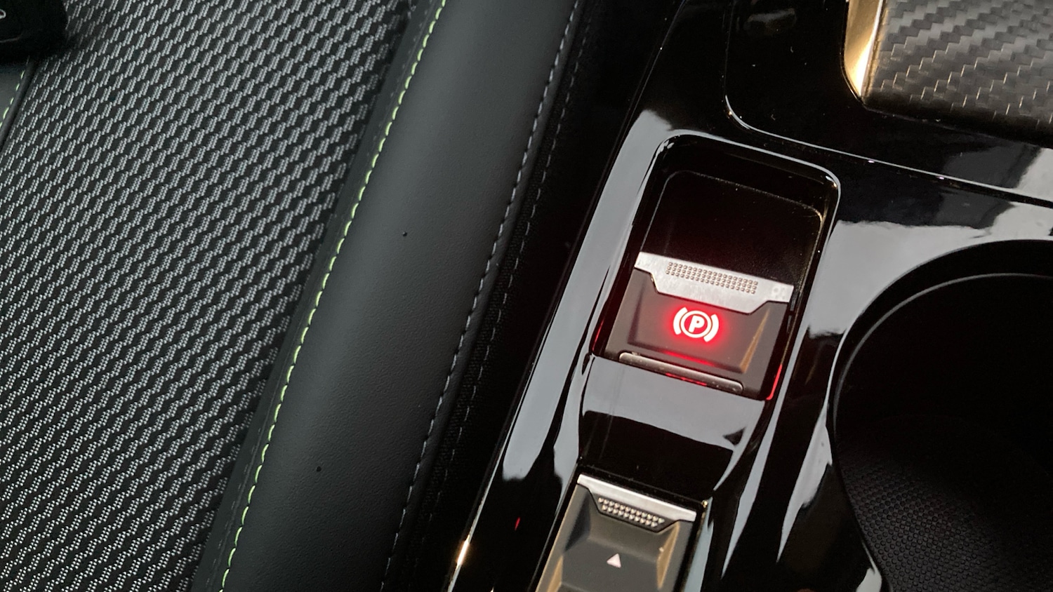 Used Peugeot 2008 2025 for sale - 76768977: Photo 36