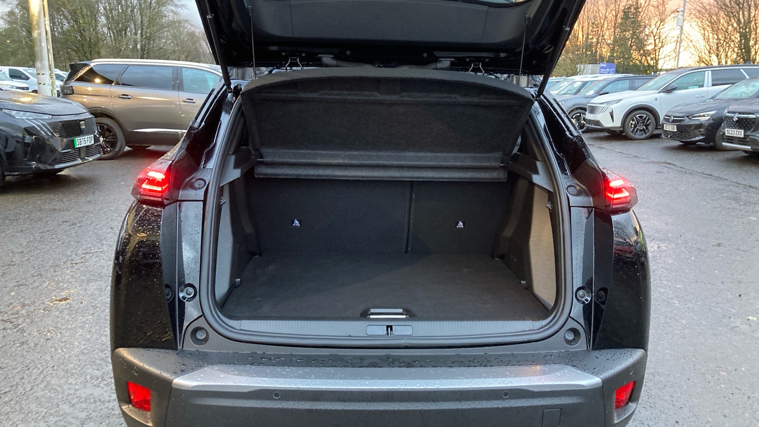 Used Peugeot 2008 2025 for sale - 76768977: Photo 4