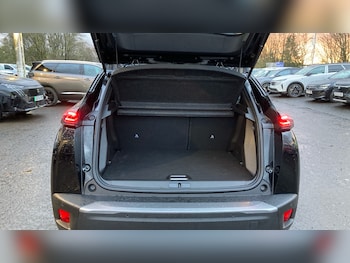 Used Peugeot 2008 2025 for sale - 76768977: Photo