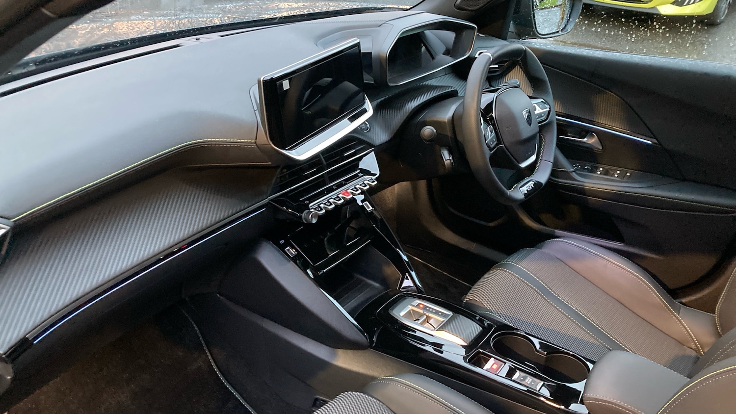 Used Peugeot 2008 2025 for sale - 76768977: Photo 9