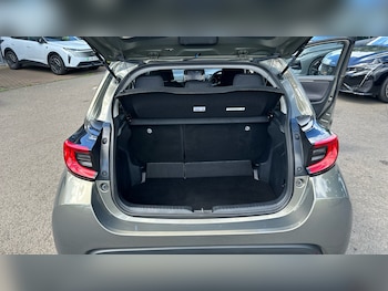 Used Toyota Yaris 2023 for sale - 78858544: Photo