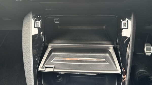 Used Peugeot 208 2022 for sale - 76219600: Photo 38