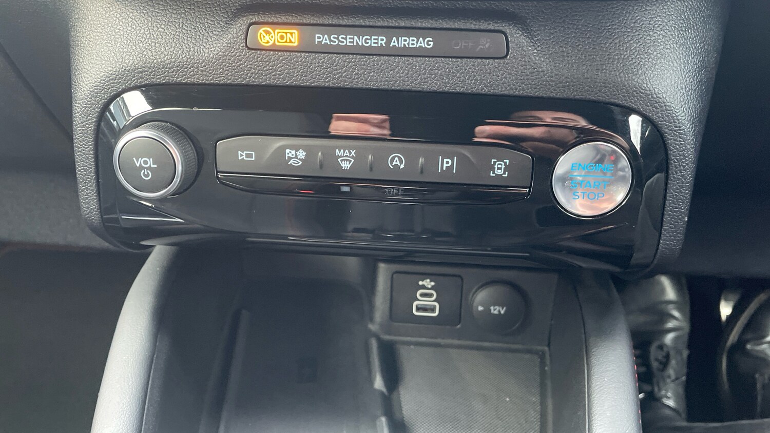 Used Ford Kuga 2025 for sale - 78150512: Photo 33