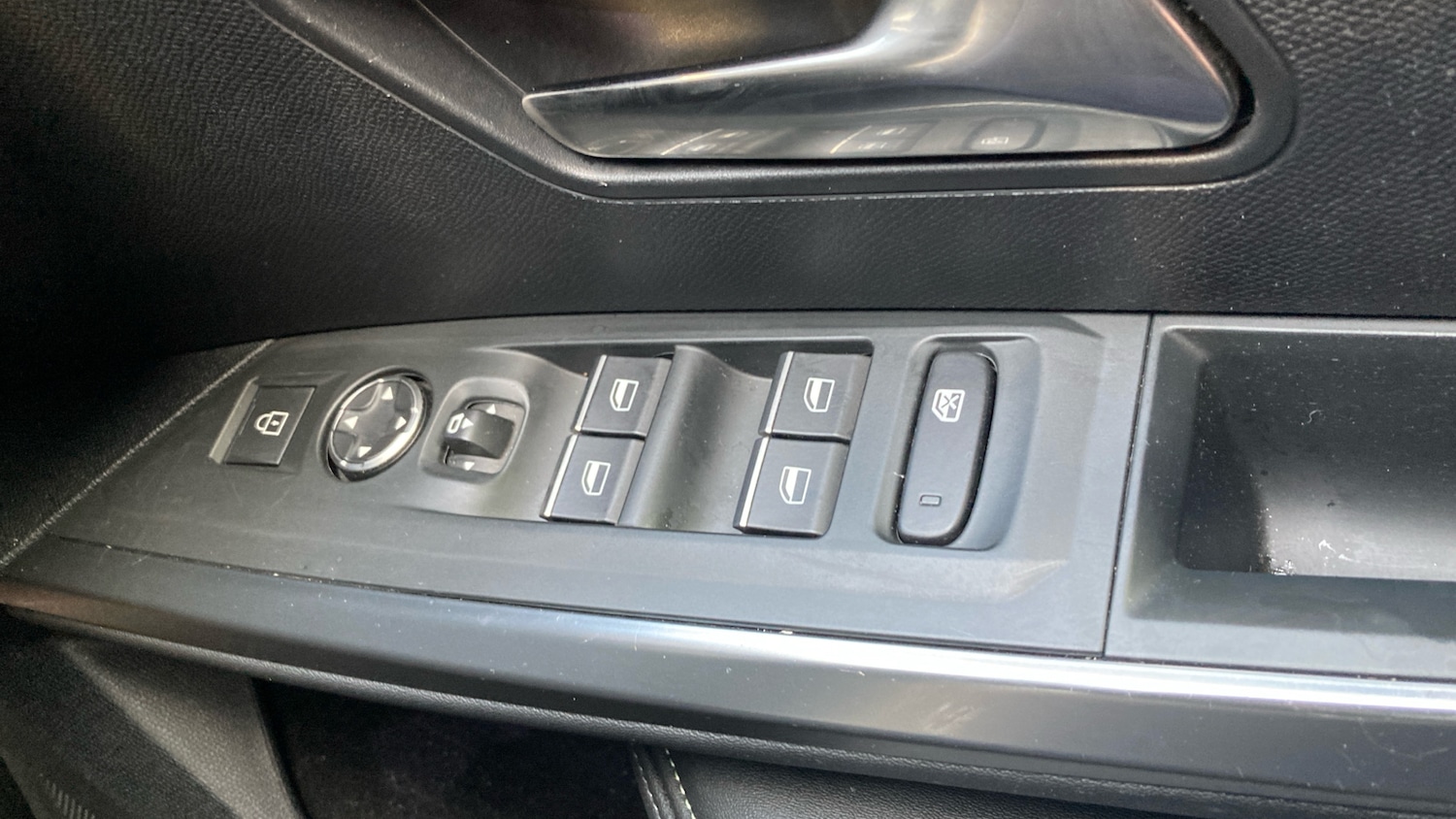 Used Peugeot 3008 2024 for sale - 76554892: Photo 35