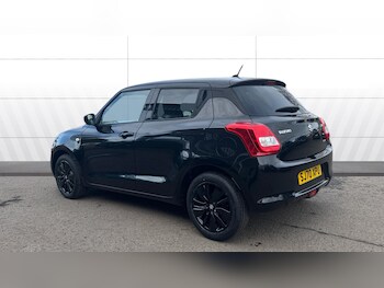 Used Suzuki Swift 2020 for sale - 77742501: Photo