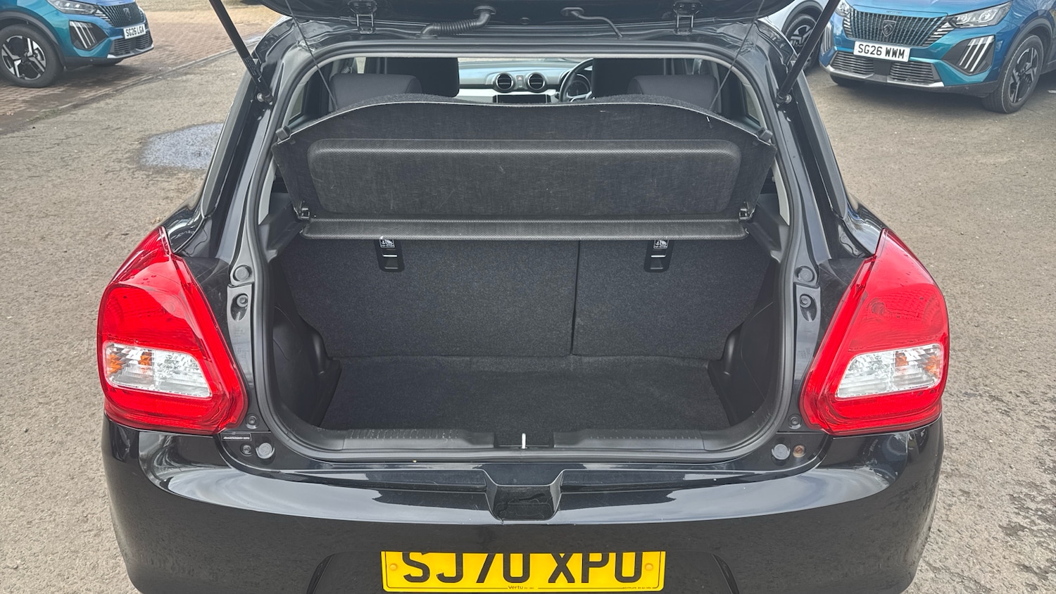 Used Suzuki Swift 2020 for sale - 77742501: Photo 4