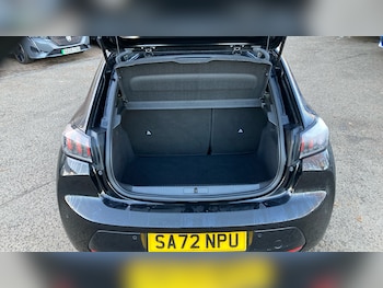 Used Peugeot 208 2022 for sale - 77048012: Photo