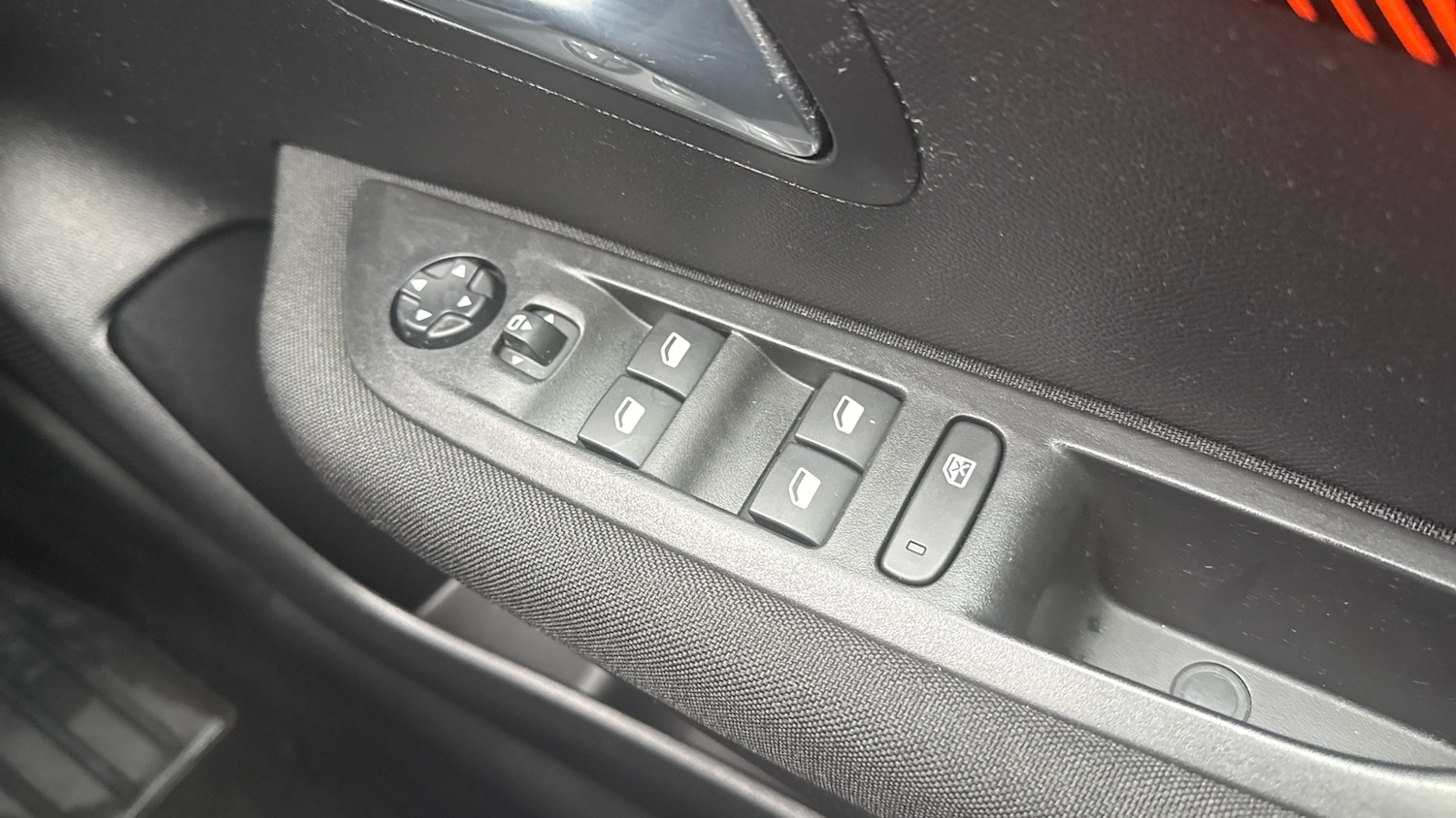 Used Peugeot 208 2022 for sale - 77151927: Photo 21