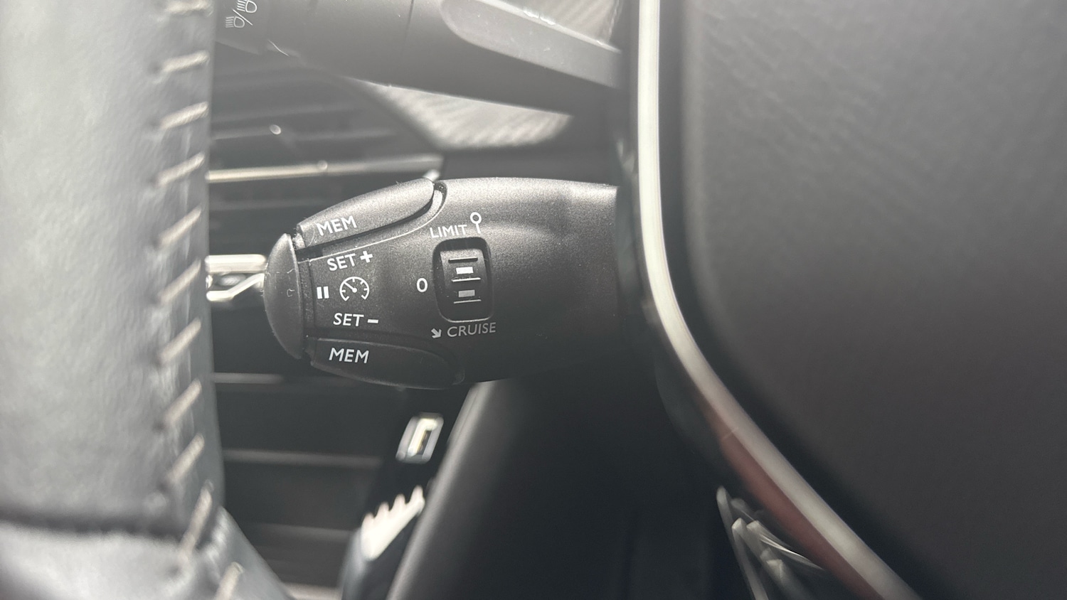 Used Peugeot 208 2022 for sale - 77151927: Photo 25