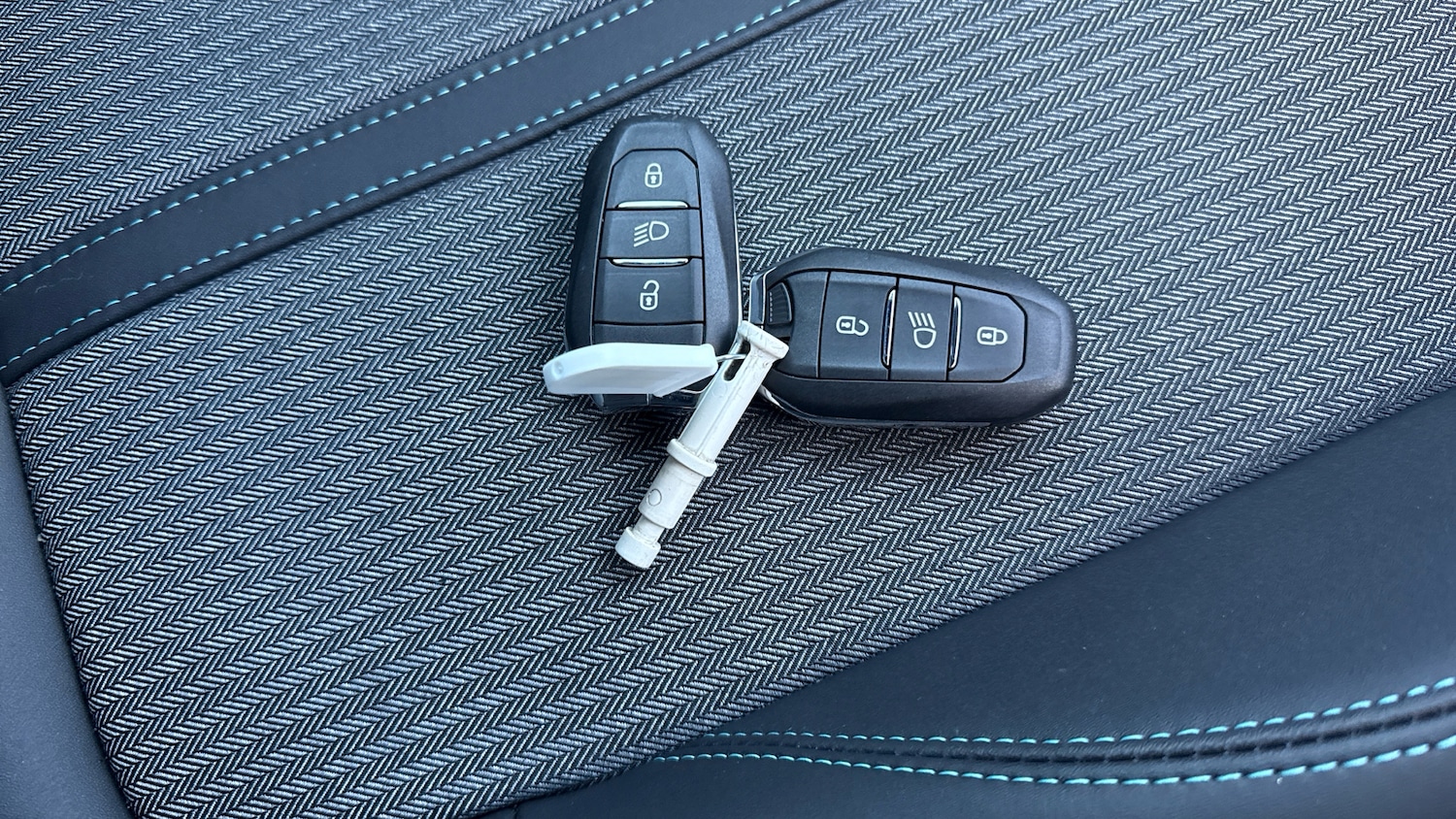 Used Peugeot 5008 2023 for sale - 76627832: Photo 20