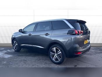 Used Peugeot 5008 2023 for sale - 76627832: Photo