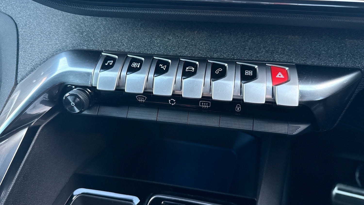 Used Peugeot 5008 2023 for sale - 76627832: Photo 30